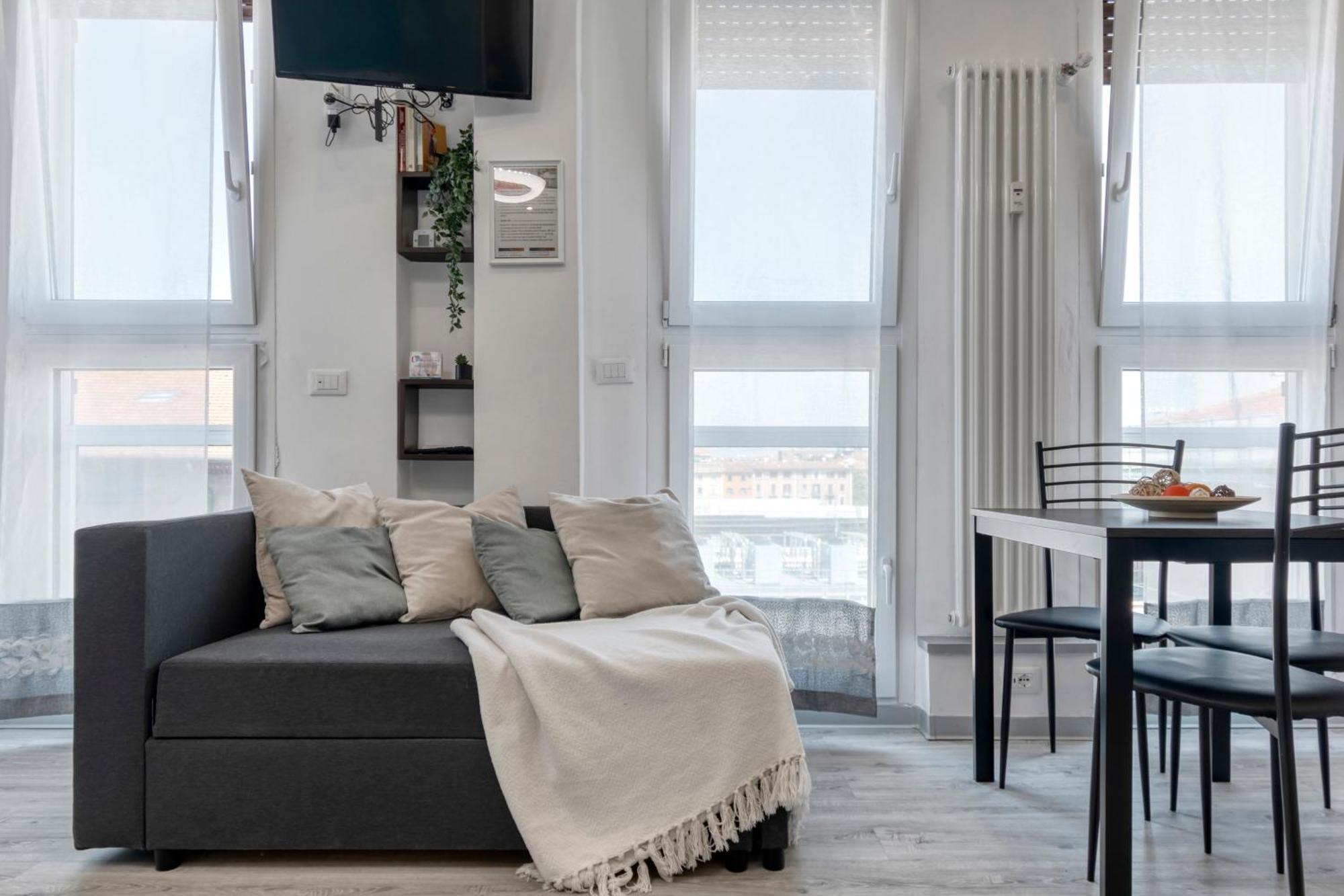 Front Station Apartment - Stazione Centrale Di Болонья Экстерьер фото